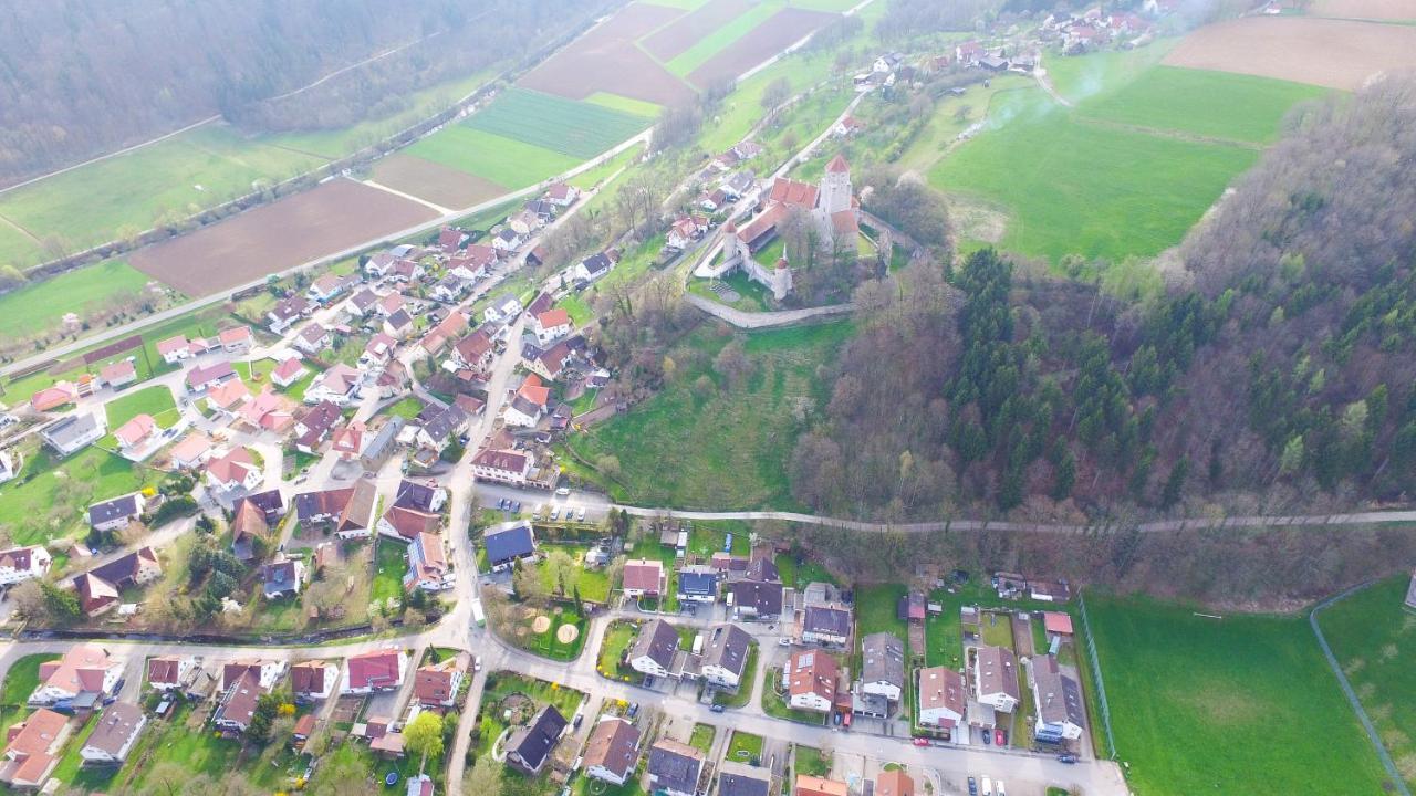 Landgasthof Falken Huttlingen Extérieur photo