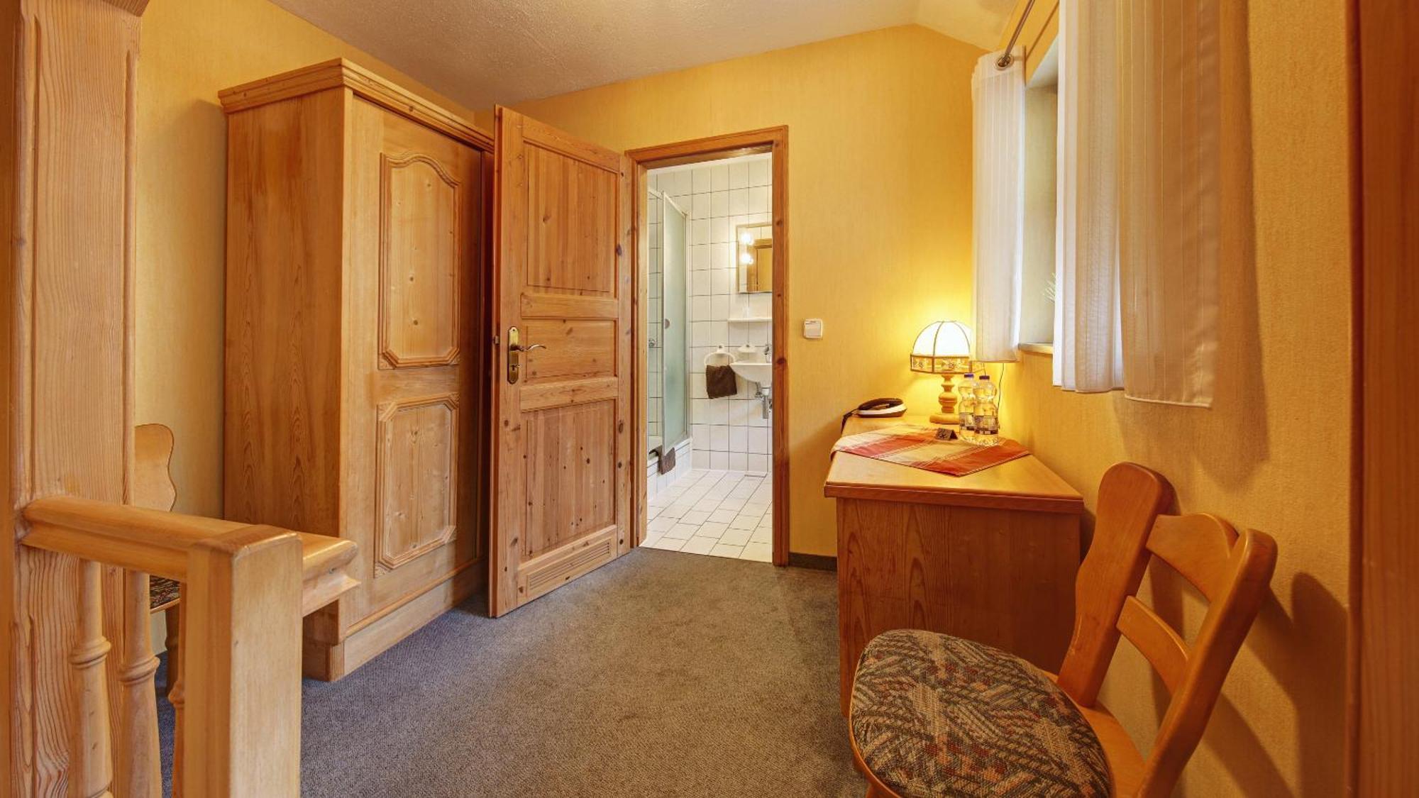Landgasthof Falken Huttlingen Chambre photo